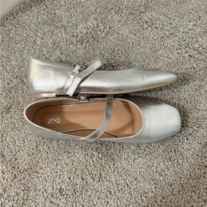 New York & Company Metallic Flats